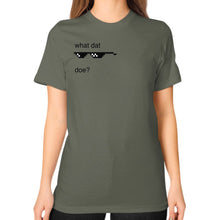 Unisex T-Shirt (on woman) Lieutenant unorthodoxy