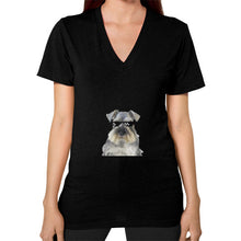 V-Neck (on woman) Black unorthodoxy