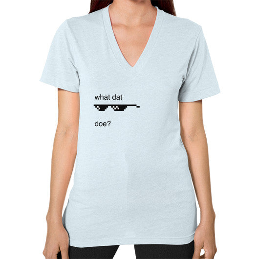 V-Neck (on woman) Light blue unorthodoxy