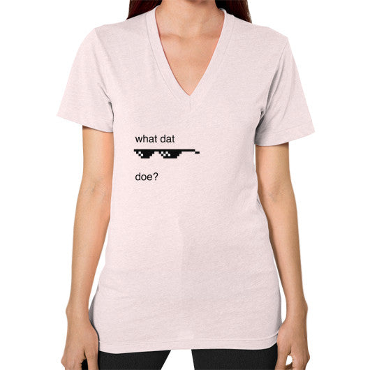 V-Neck (on woman) Light pink unorthodoxy