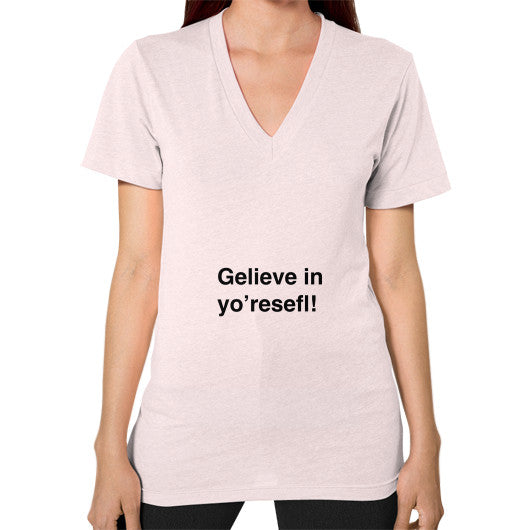 V-Neck (on woman) Light pink unorthodoxy